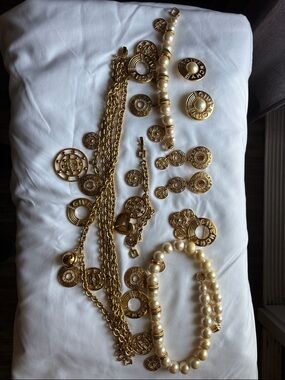 Givenchy Gold-Tone Logo and Faux Pearl Earring Set